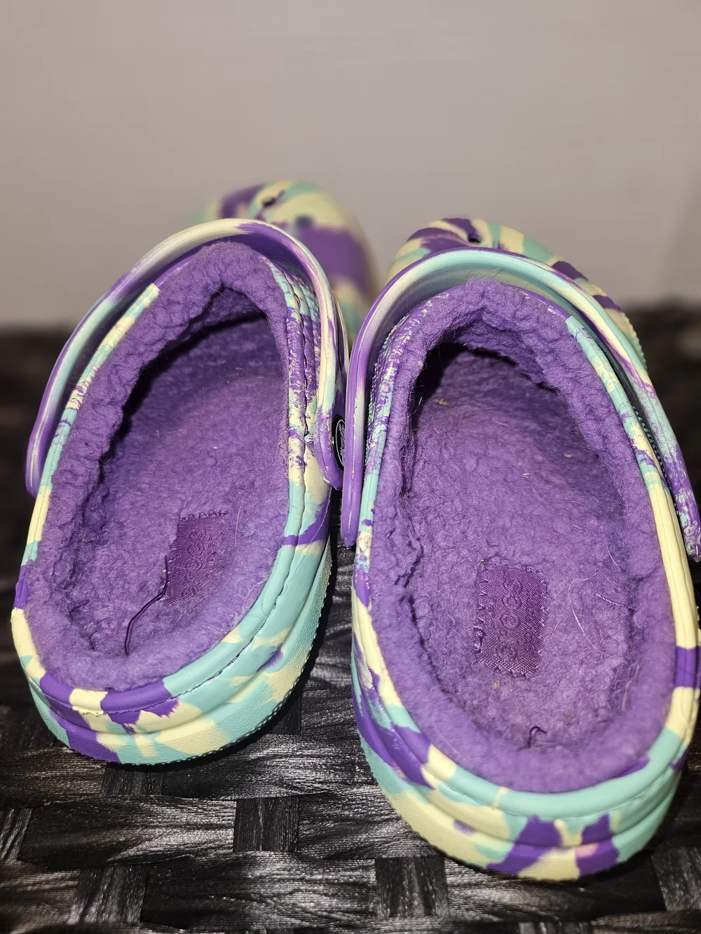 CROCS Kids Tie-Dye Purple, Teal & Yellow Fleece-Lined Clogs